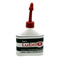 ACEITE 3 EN 1 ECONOMICO PEQUEÑO .